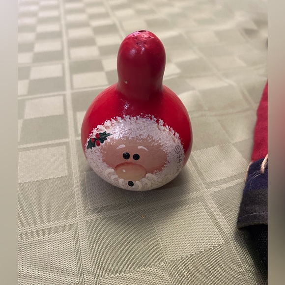 Lot of Holiday Decorations (8 items) - Picture 4 of 10